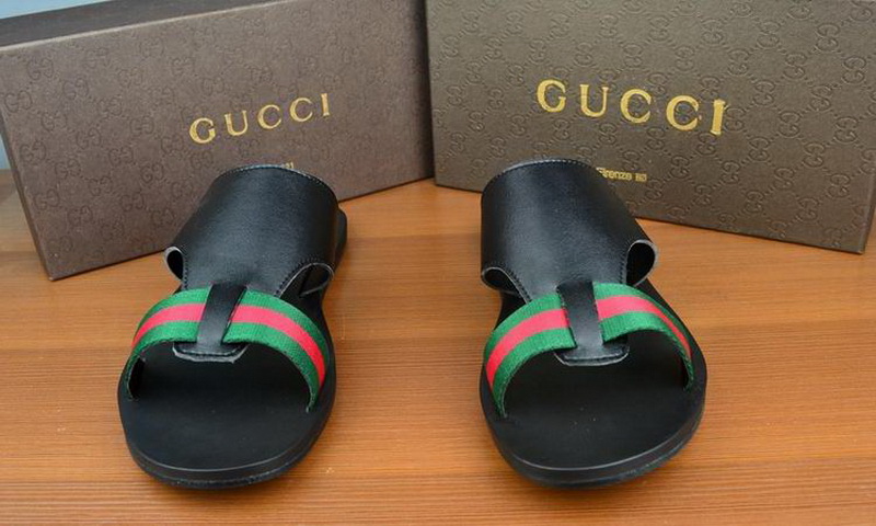 Gucci Men Slippers_089